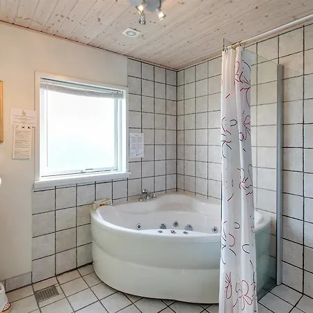 Four-bedroom Holiday In Tatil Evi *