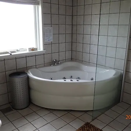 Tatil Evi Four-bedroom Holiday In Tarm