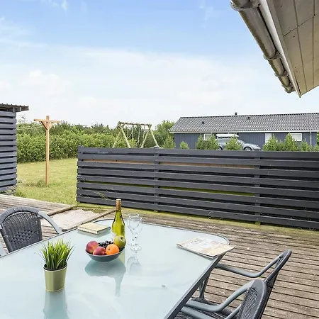 Four-bedroom Holiday In Tarm